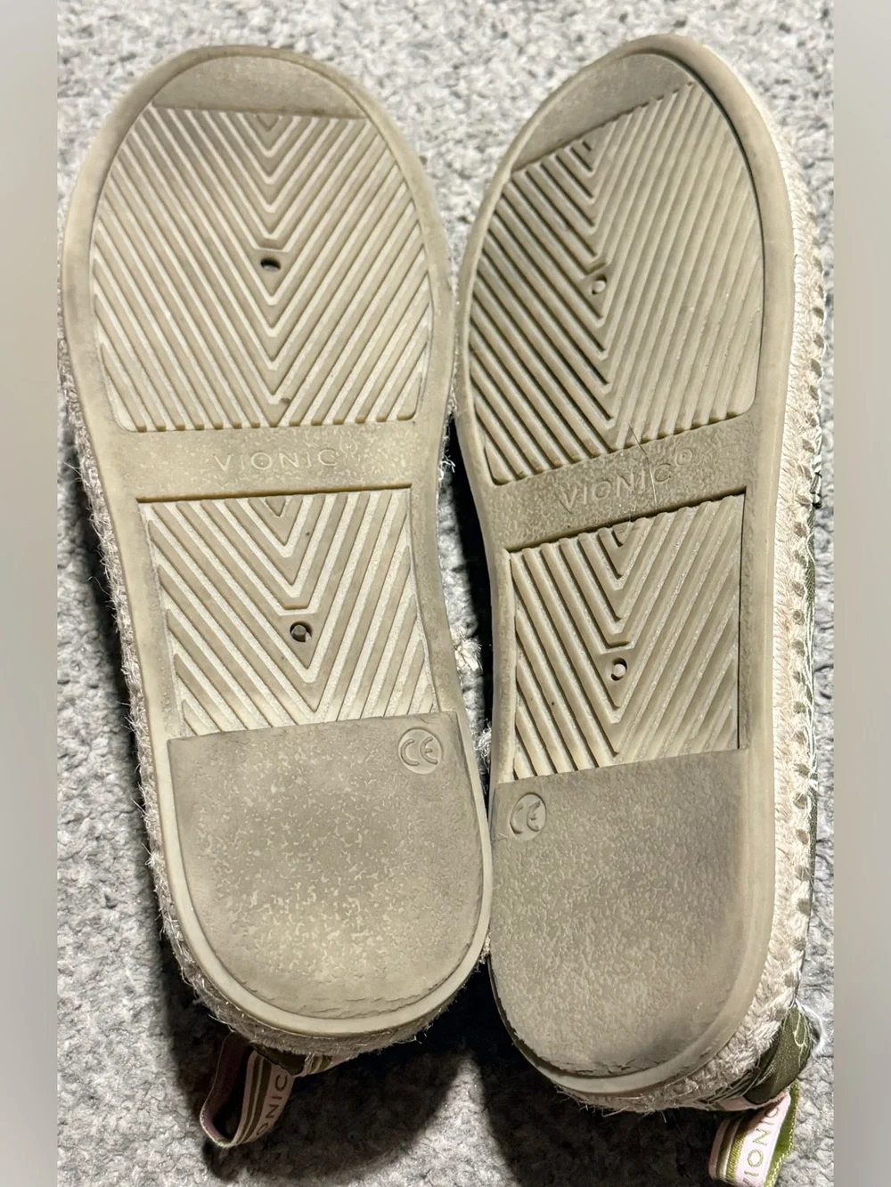 Vionic Beach Laguna Espadrilles Slip-On Size-9 Wide